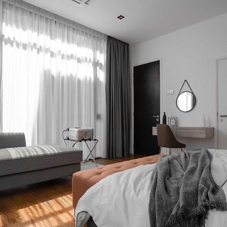 Lavanya H Villa 12A Luxury Bungalow With Private Swimming Pool H 豪华泳池别墅 Pantai Cenang  Dış mekan fotoğraf